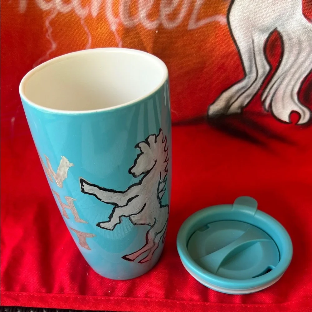 #0656 * White Horse Thunder Blue Travel Mug 16 0z 473 ml